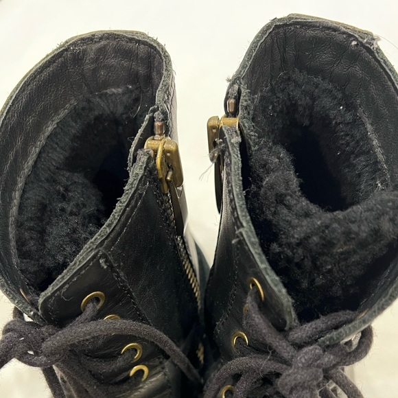 UGG Kilmer II Black Combat Moto Boots w/ Chunky Sole and Exposed Shearling Sz 9 - Picture 14 of 14